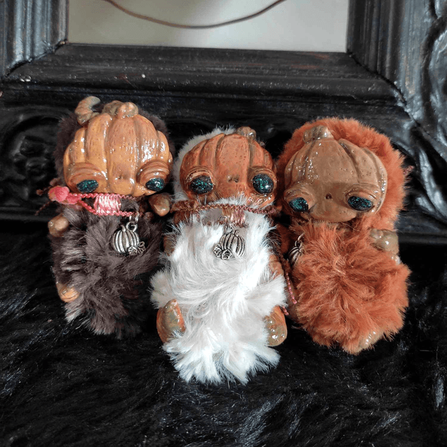 Ooak creature ~ Mini pumkins