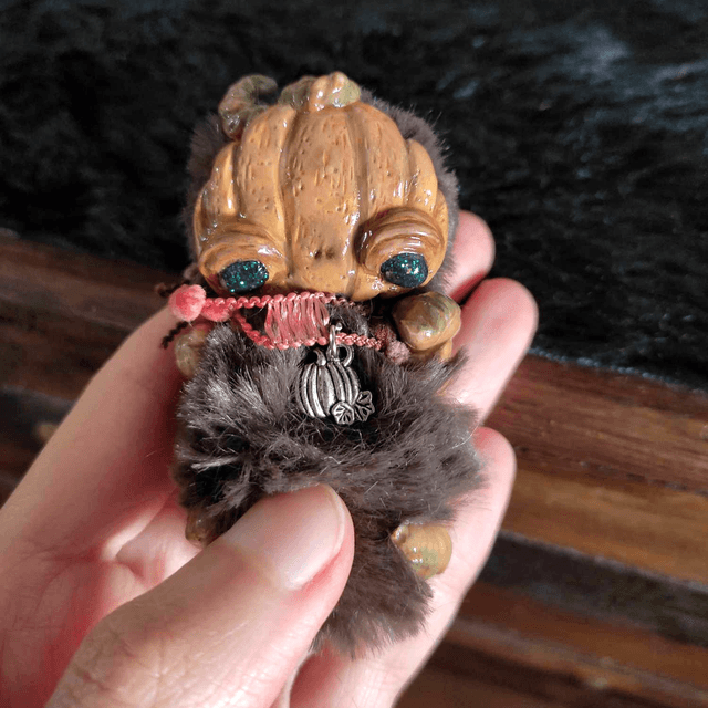 Ooak creature ~ Mini pumkins